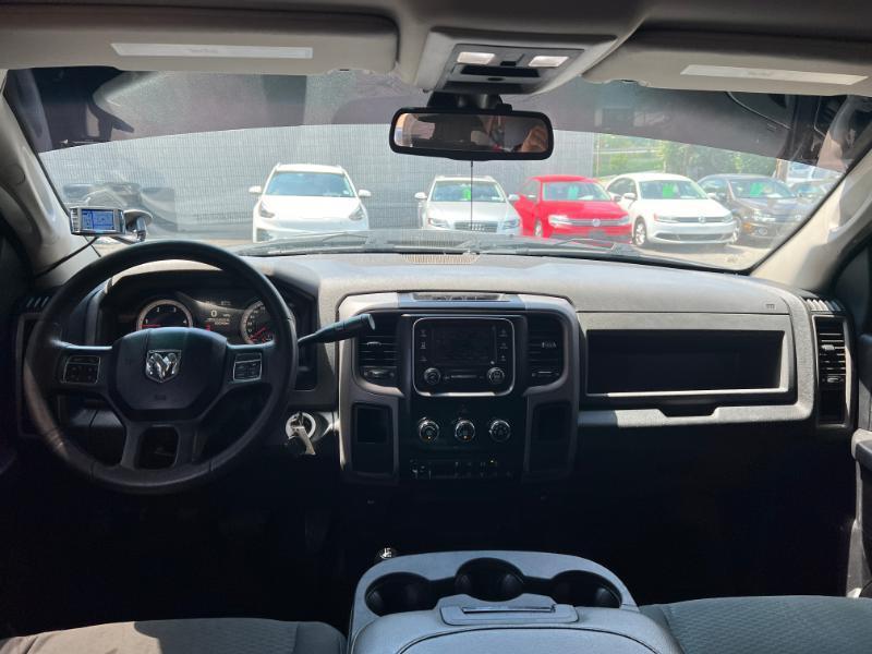 RAM 3500 ST Crew Cab SWB 4WD 2014