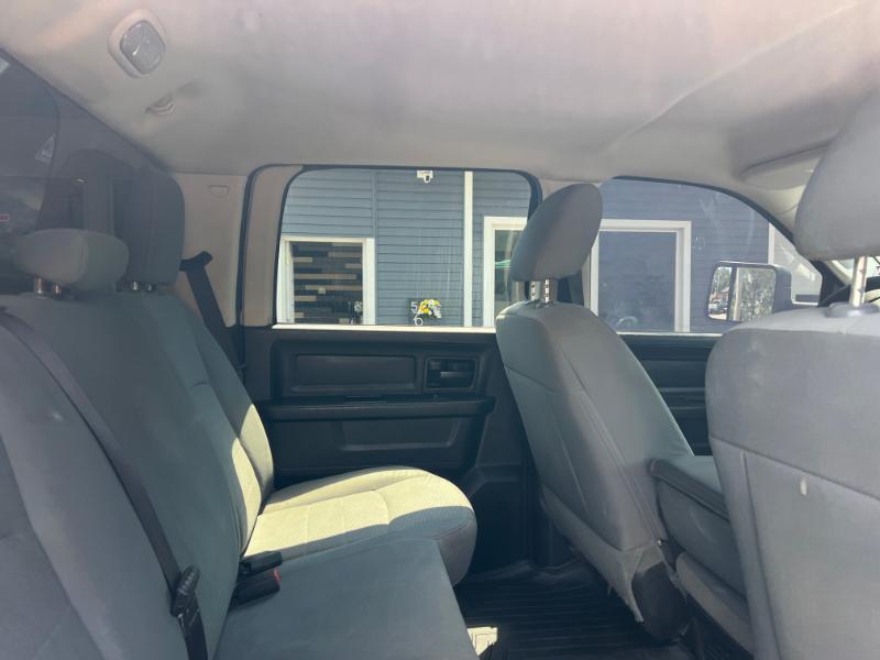 RAM 3500 ST Crew Cab SWB 4WD 2014