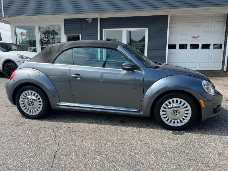 Volkswagen Beetle 2.5L Convertible 2014