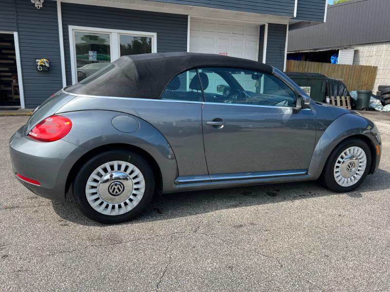 Volkswagen Beetle 2.5L Convertible 2014