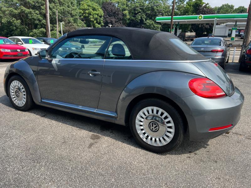 Volkswagen Beetle 2.5L Convertible 2014