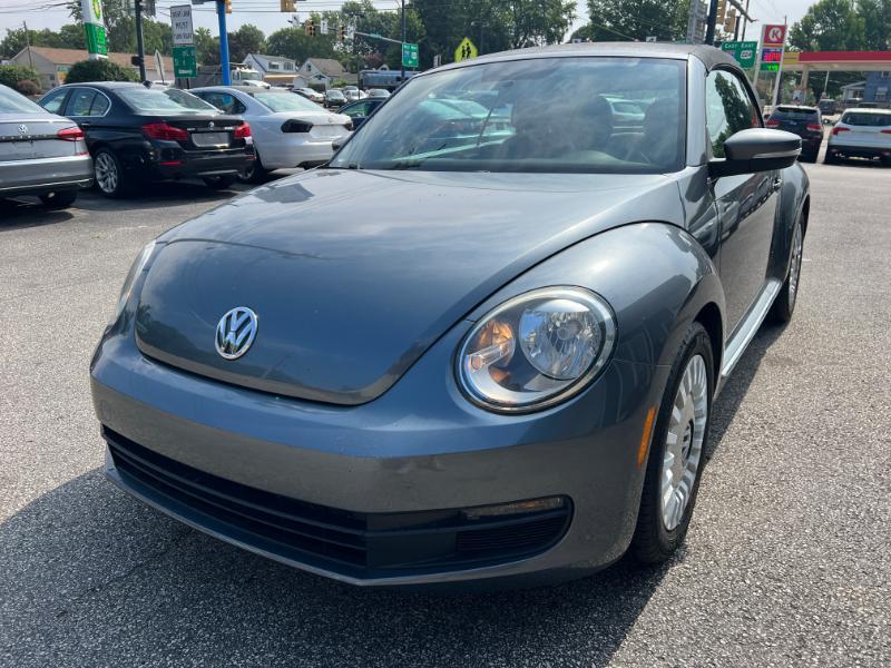Volkswagen Beetle 2.5L Convertible 2014