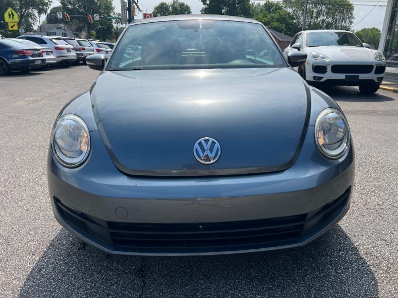 Volkswagen Beetle 2.5L Convertible 2014