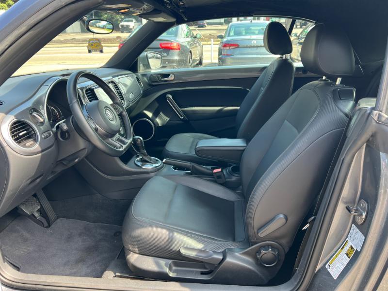 Volkswagen Beetle 2.5L Convertible 2014