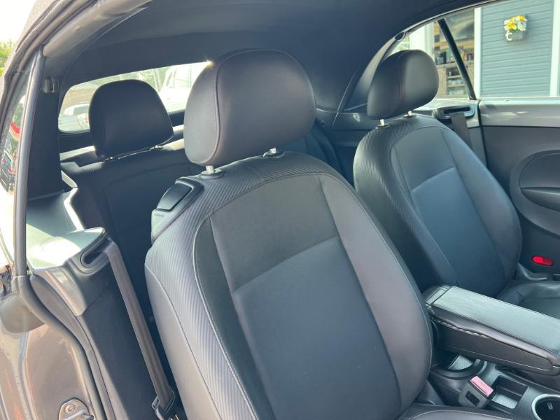 Volkswagen Beetle 2.5L Convertible 2014