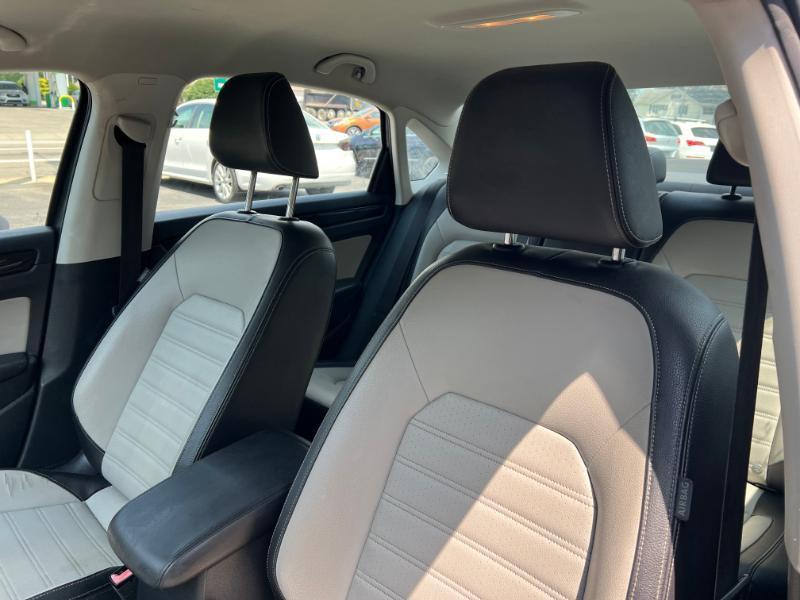 Volkswagen Passat SE PZEV 6A 2015