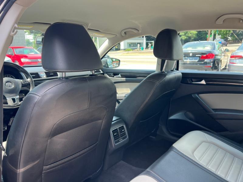 Volkswagen Passat SE PZEV 6A 2015