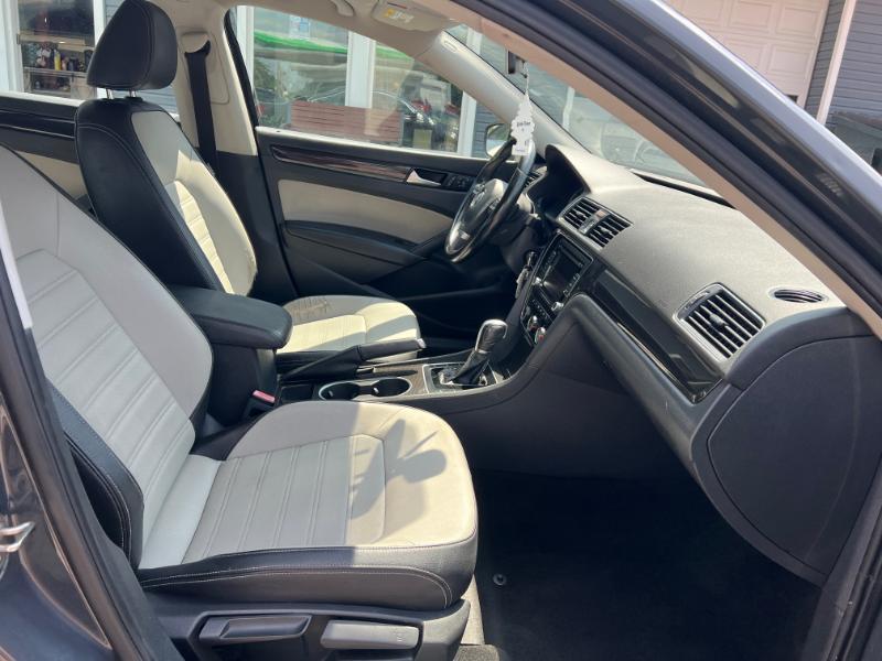 Volkswagen Passat SE PZEV 6A 2015