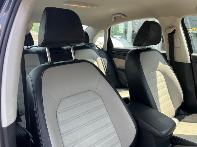 Volkswagen Passat SE PZEV 6A 2015
