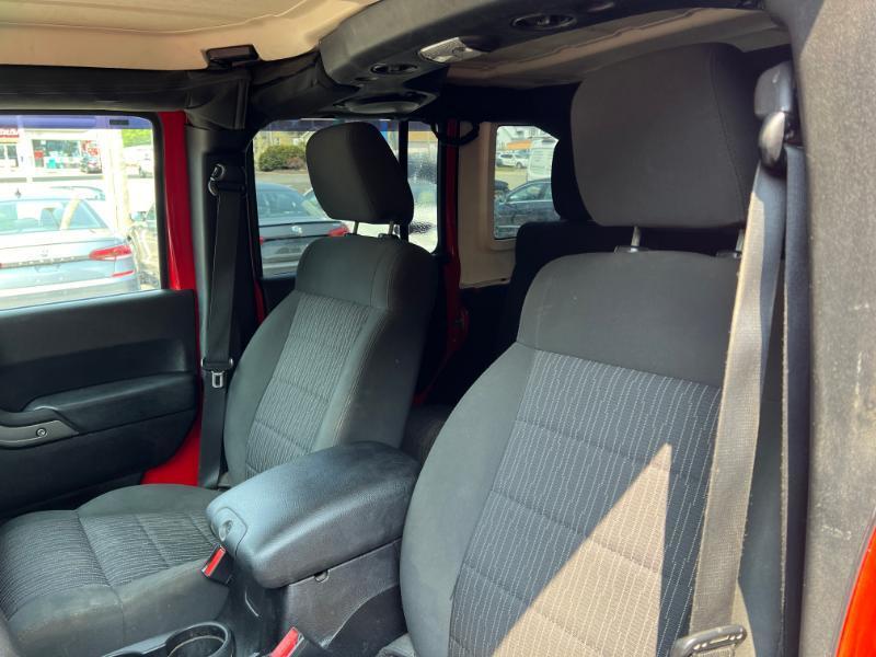 Jeep Wrangler Unlimited Sport 4WD 2011