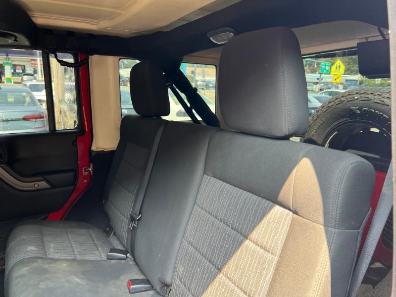 Jeep Wrangler Unlimited Sport 4WD 2011