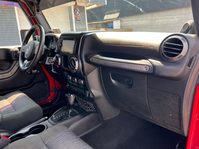 Jeep Wrangler Unlimited Sport 4WD 2011