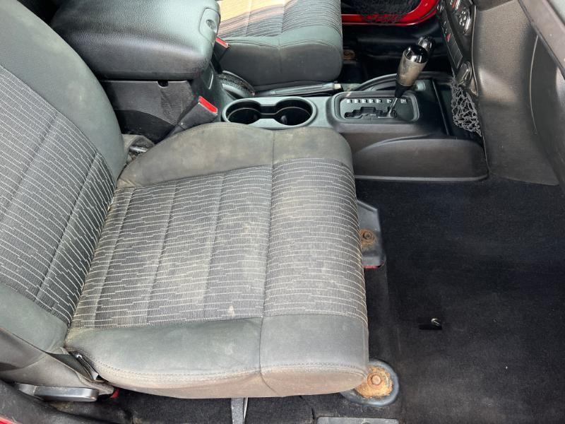 Jeep Wrangler Unlimited Sport 4WD 2011