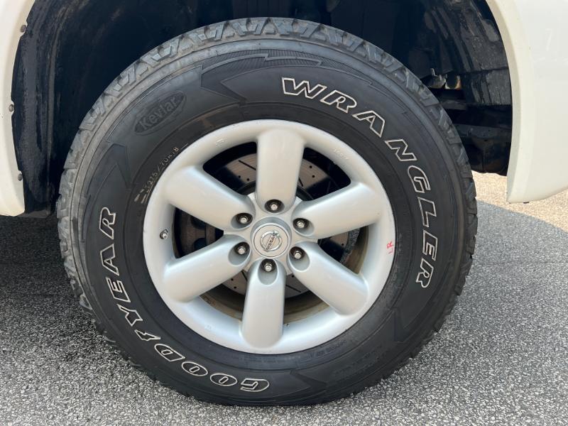 Nissan Titan PRO-4X Crew Cab 4WD SWB 2010