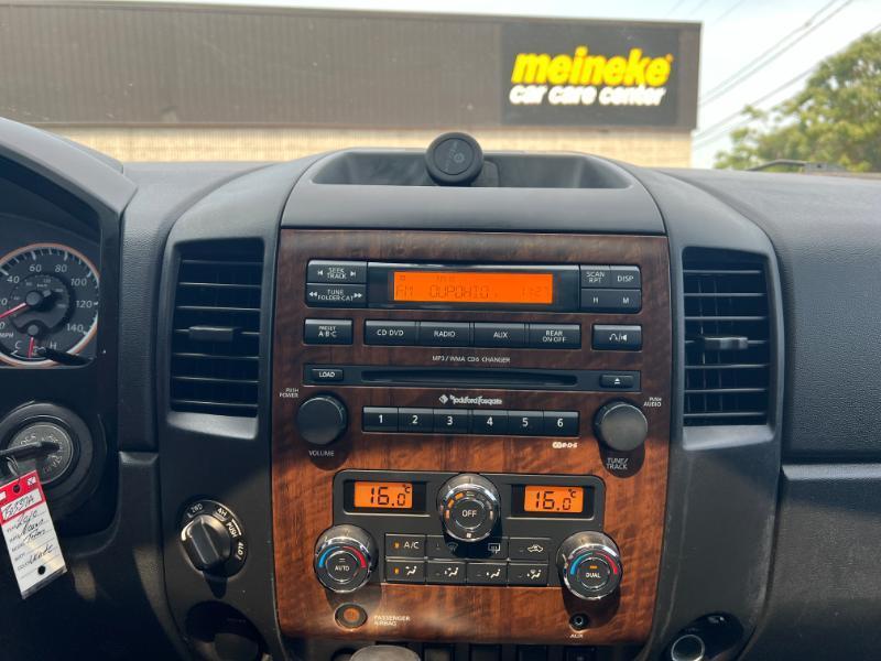 Nissan Titan PRO-4X Crew Cab 4WD SWB 2010