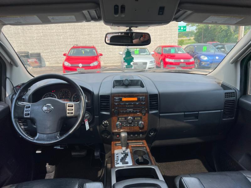 Nissan Titan PRO-4X Crew Cab 4WD SWB 2010