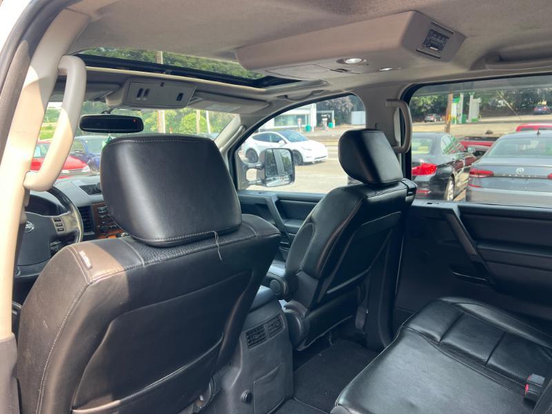 Nissan Titan PRO-4X Crew Cab 4WD SWB 2010