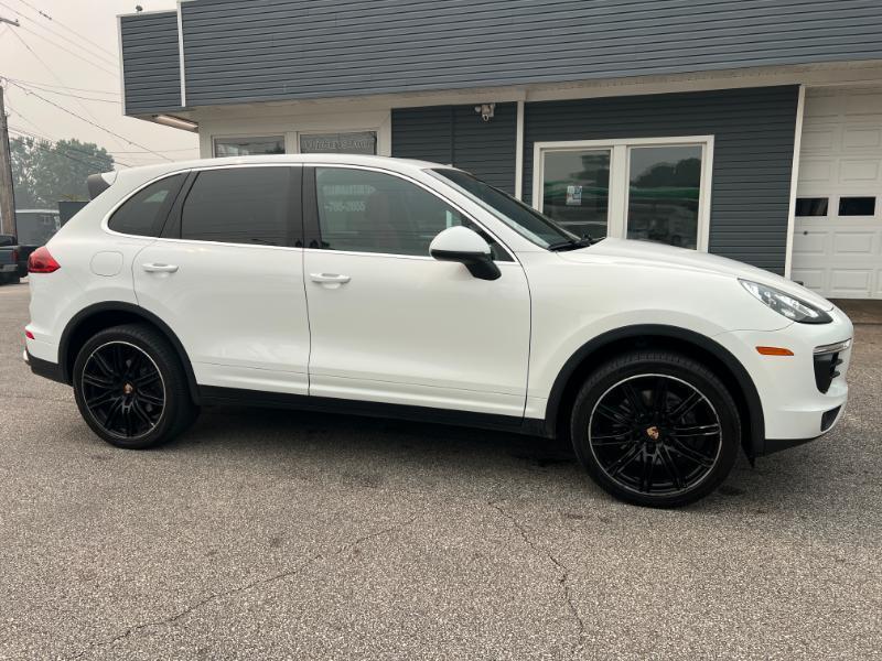 Porsche Cayenne Base 2018