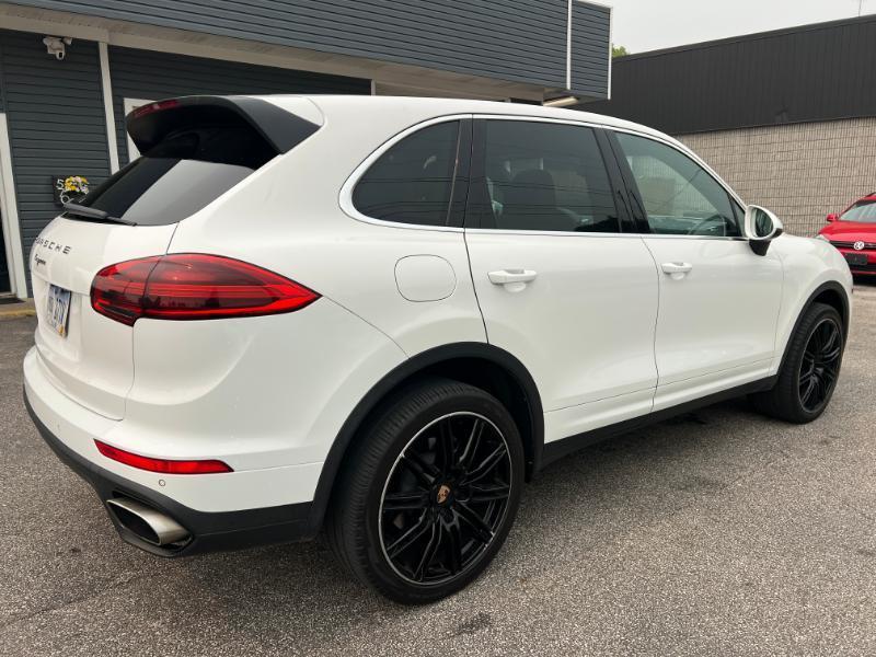 Porsche Cayenne Base 2018