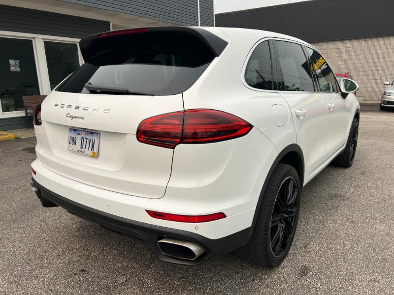 Porsche Cayenne Base 2018