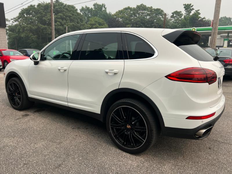 Porsche Cayenne Base 2018