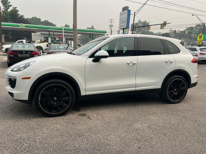 Porsche Cayenne Base 2018