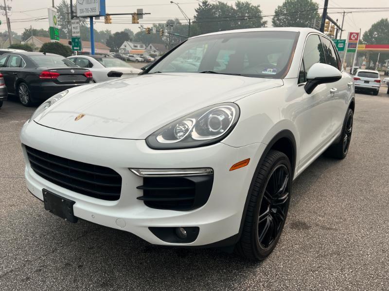 Porsche Cayenne Base 2018