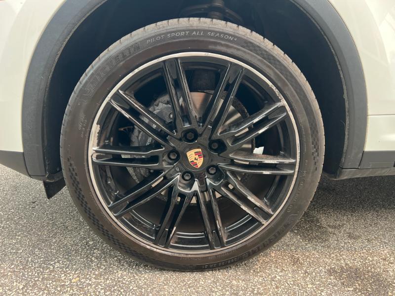 Porsche Cayenne Base 2018
