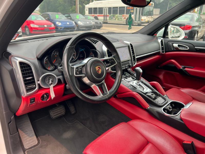 Porsche Cayenne Base 2018