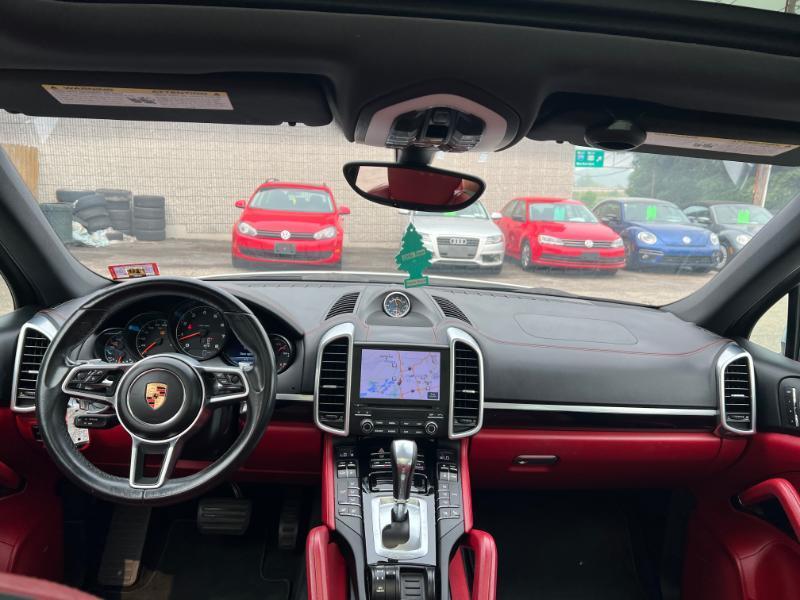 Porsche Cayenne Base 2018
