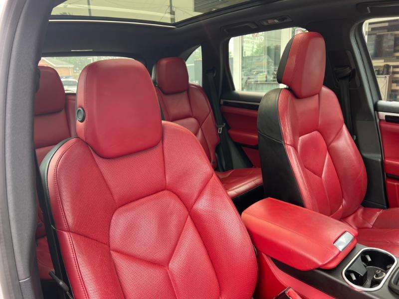 Porsche Cayenne Base 2018