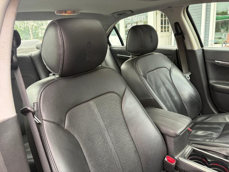 Lincoln MKZ Hybrid Sedan 2012