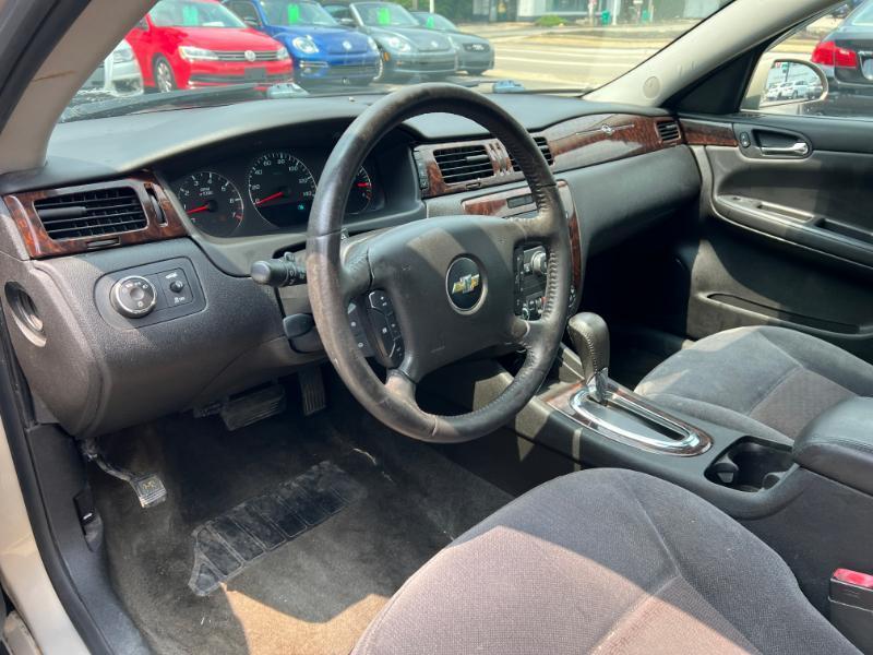 Chevrolet Impala LT (Fleet) 2012