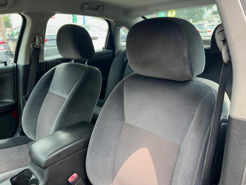 Chevrolet Impala LT (Fleet) 2012