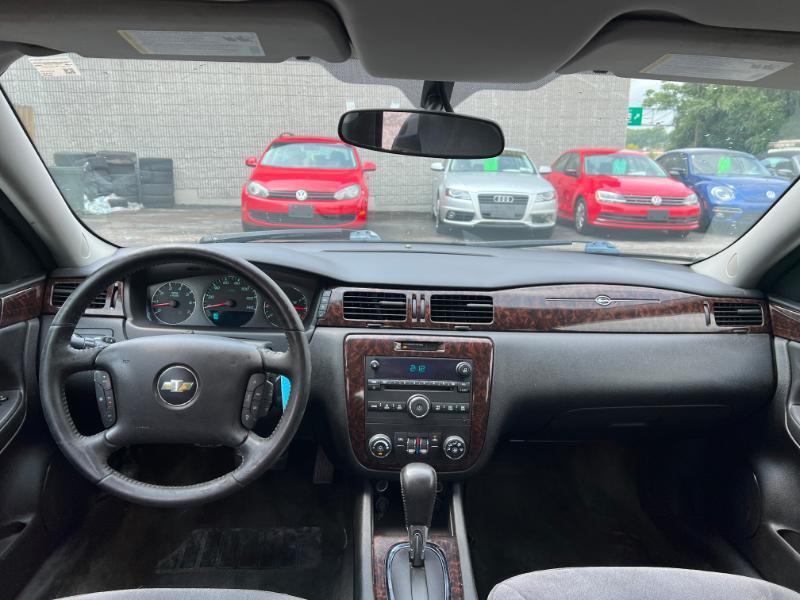 Chevrolet Impala LT (Fleet) 2012