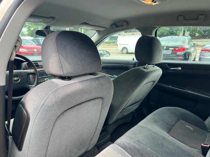 Chevrolet Impala LT (Fleet) 2012