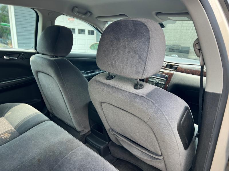 Chevrolet Impala LT (Fleet) 2012