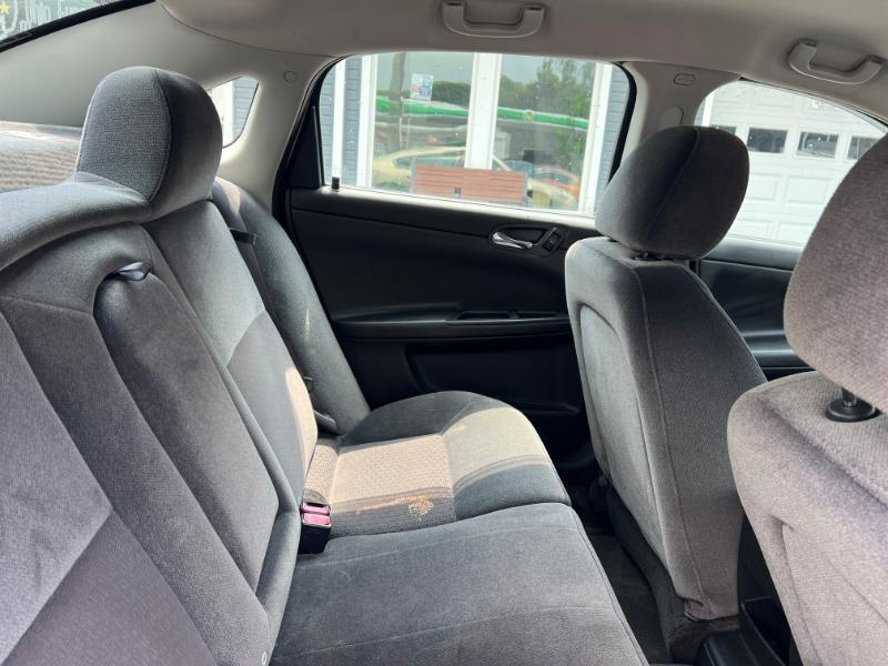 Chevrolet Impala LT (Fleet) 2012