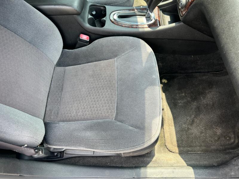 Chevrolet Impala LT (Fleet) 2012