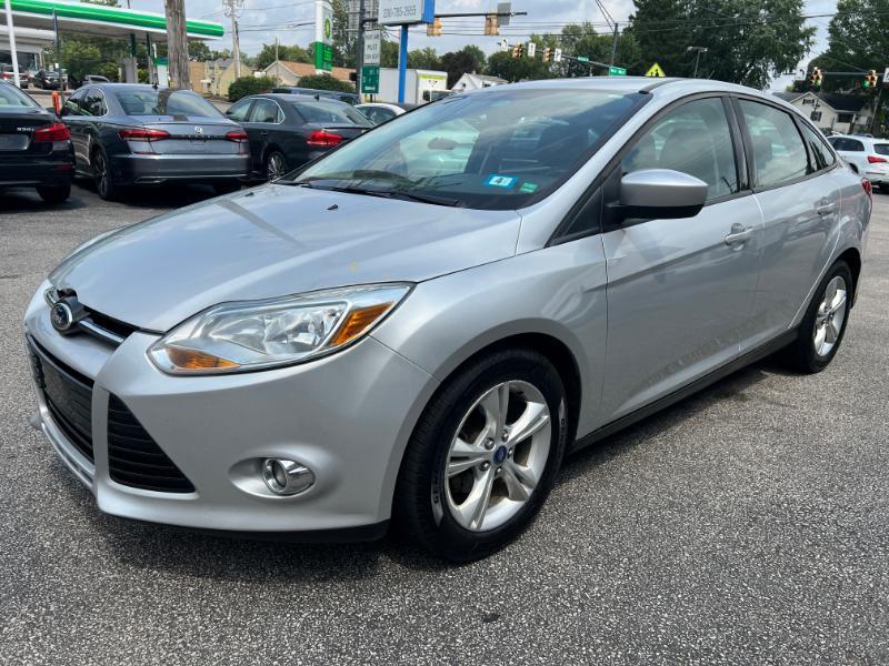 Ford Focus SE Sedan 2012