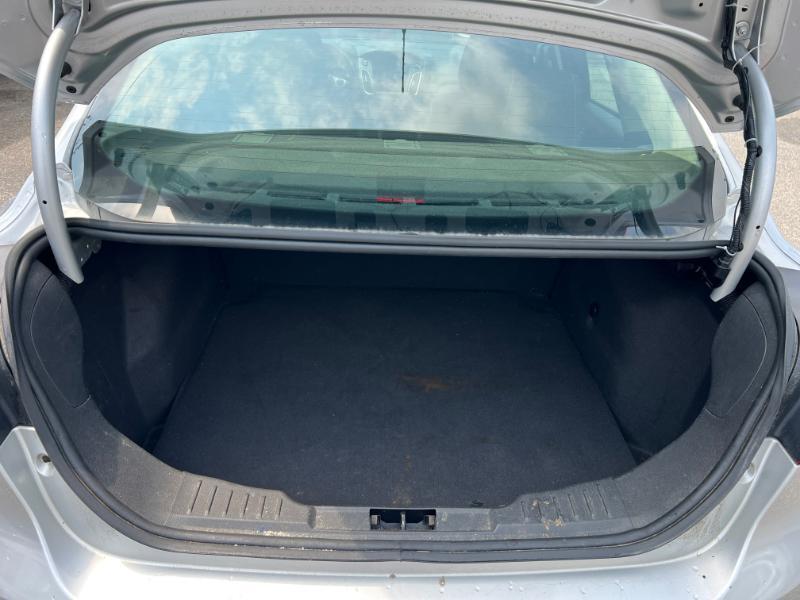 Ford Focus SE Sedan 2012
