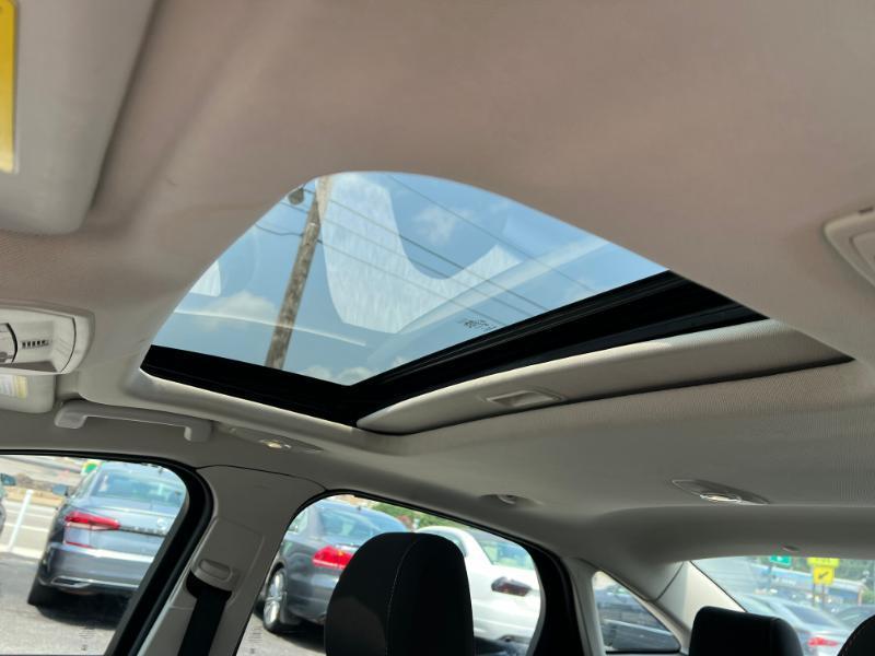 Ford Focus SE Sedan 2012