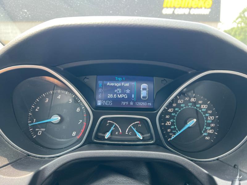 Ford Focus SE Sedan 2012