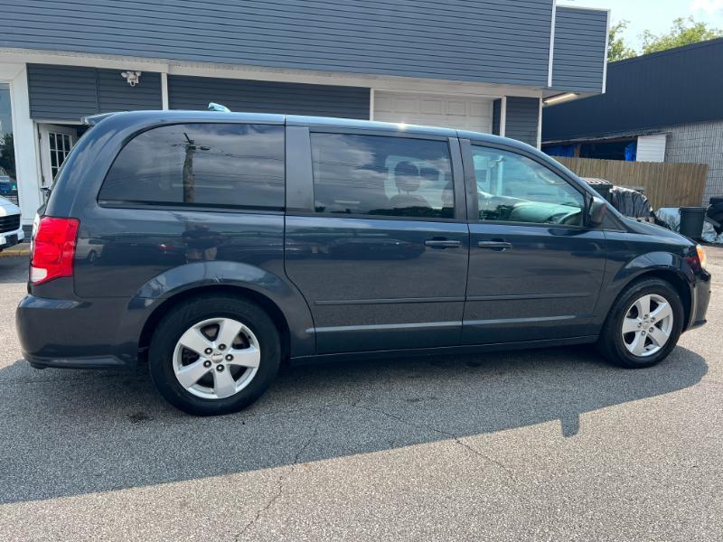 Dodge Grand Caravan SE 2013
