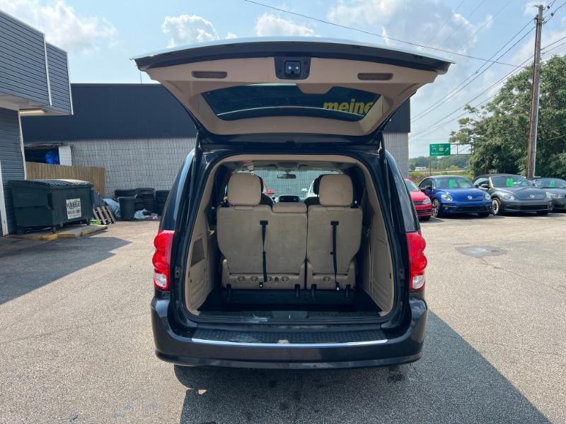 Dodge Grand Caravan SE 2013