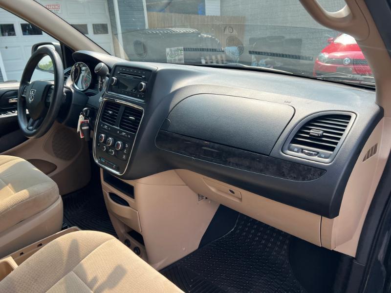 Dodge Grand Caravan SE 2013