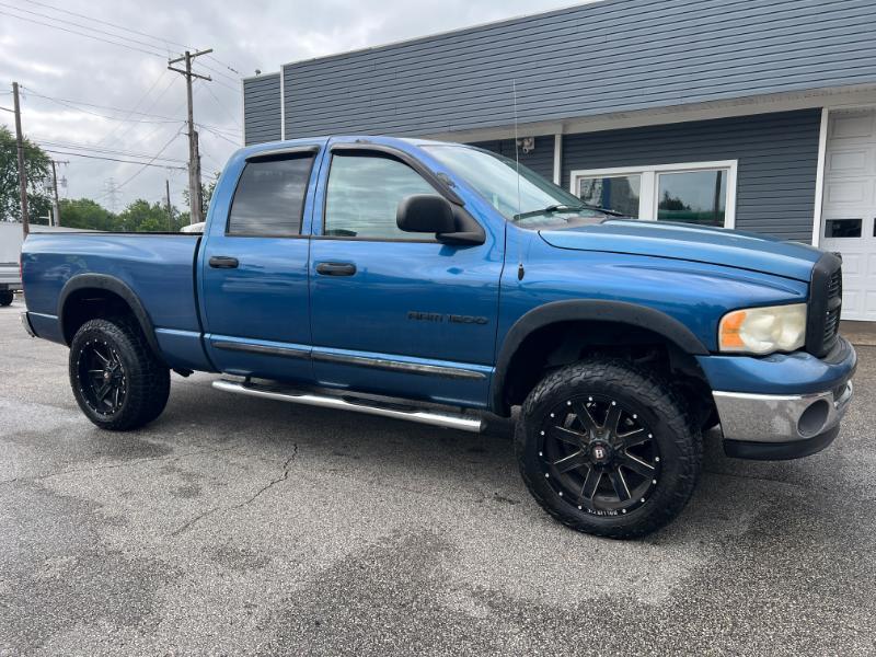 Dodge Ram 1500 ST Quad Cab Short Bed 4WD 2005
