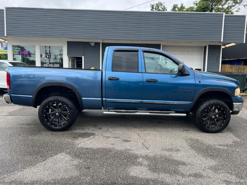 Dodge Ram 1500 ST Quad Cab Short Bed 4WD 2005