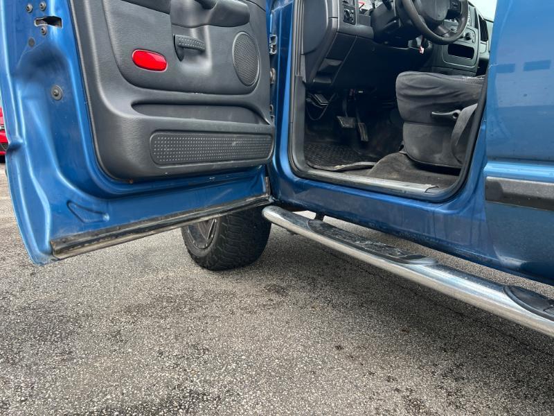 Dodge Ram 1500 ST Quad Cab Short Bed 4WD 2005