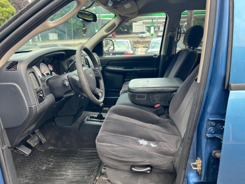Dodge Ram 1500 ST Quad Cab Short Bed 4WD 2005